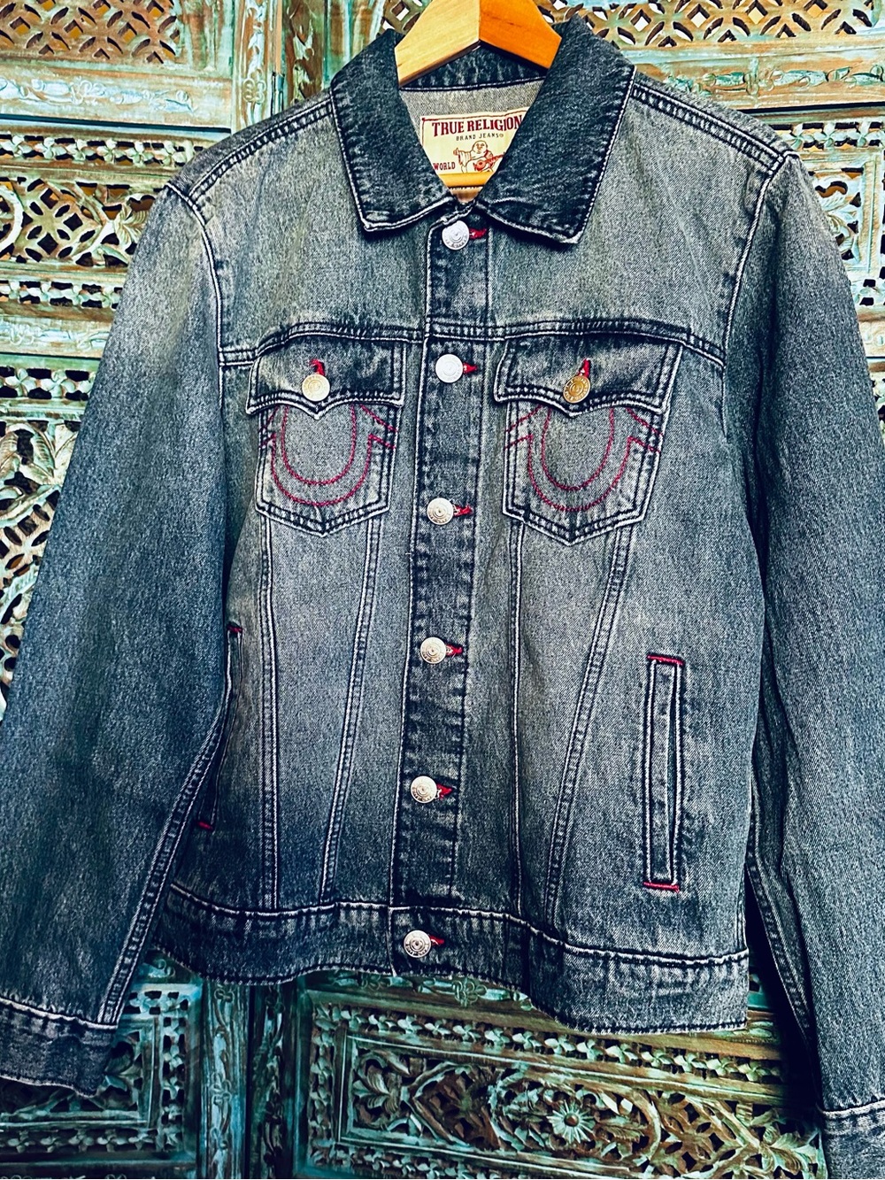True Religion Denim Jacket Red Ladder Stitch Men’s Medium Blue Quartz Wash Budda